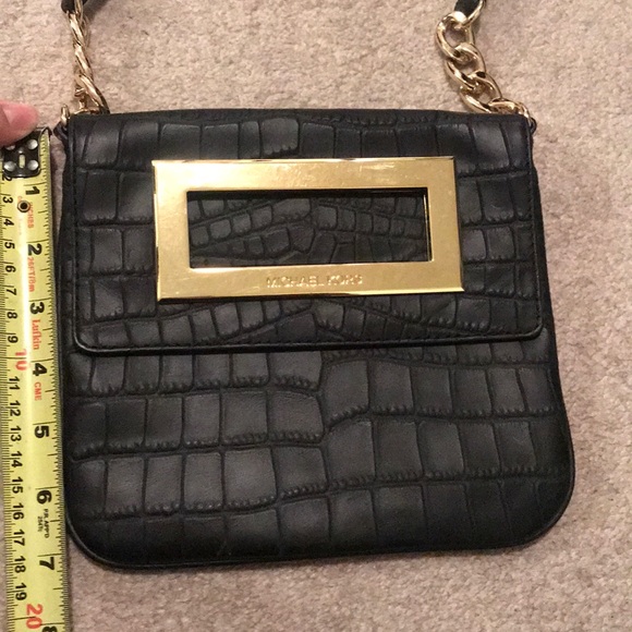 Micheal Kors crossbody purse - Picture 7 of 7